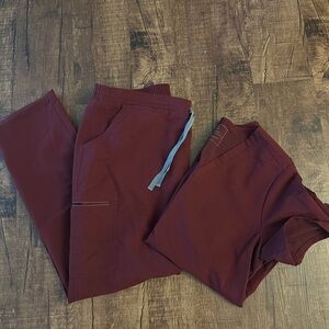 Figs Maroon Scrub Set